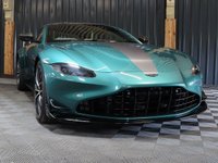USED 2022 22 ASTON MARTIN VANTAGE 4.0 F1 EDITION V8 3d 527 BHP ONE OWNER FROM NEW, HUGE SPEC, PREMIUM AUDIO - TOUCHPAD, CARBON EXTERIOR ELEMENTS + LIME CALIPERS, PRIVACY CLASS, REVERSE CAMERA, SERVICE PACK AND MORE!!!