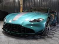 USED 2022 22 ASTON MARTIN VANTAGE 4.0 F1 EDITION V8 3d 527 BHP ONE OWNER FROM NEW, HUGE SPEC, PREMIUM AUDIO - TOUCHPAD, CARBON EXTERIOR ELEMENTS + LIME CALIPERS, PRIVACY CLASS, REVERSE CAMERA, SERVICE PACK AND MORE!!!