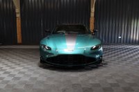 USED 2022 22 ASTON MARTIN VANTAGE 4.0 F1 EDITION V8 3d 527 BHP ONE OWNER FROM NEW, HUGE SPEC, PREMIUM AUDIO - TOUCHPAD, CARBON EXTERIOR ELEMENTS + LIME CALIPERS, PRIVACY CLASS, REVERSE CAMERA, SERVICE PACK AND MORE!!!