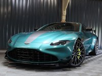 USED 2022 22 ASTON MARTIN VANTAGE 4.0 F1 EDITION V8 3d 527 BHP ONE OWNER FROM NEW, HUGE SPEC, PREMIUM AUDIO - TOUCHPAD, CARBON EXTERIOR ELEMENTS + LIME CALIPERS, PRIVACY CLASS, REVERSE CAMERA, SERVICE PACK AND MORE!!!