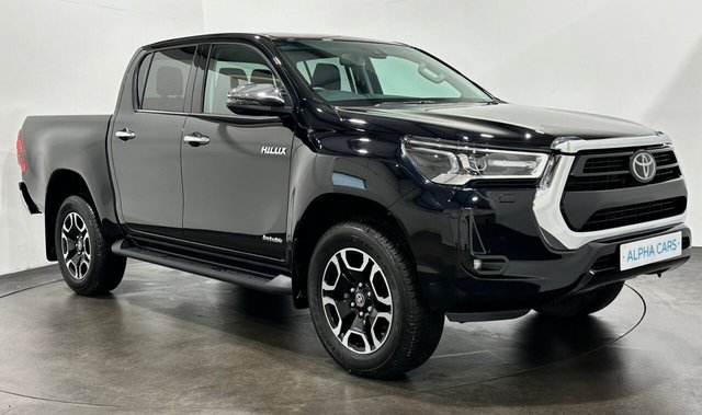 2023 73 Toyota HI-Lux 2.4 INVINCIBLE 4WD D-4D DCB 148 BHP