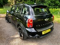 USED 2013 63 MINI COUNTRYMAN 1.6 COOPER S 5d 184 BHP//FULL MINI //SPECIALIST SERVICE HISTORY//1/2 LEATHER//AIRCON//HEATED FRONT SEATS\\BLACK ALLOYS//ULEZ COMPLIANT 184 BHP//FULL MINI //SPECIALIST SERVICE HISTORY WELL DOCUMENTED//1/2 LEATHER//AIRCON//HEATED FRONT SEATS\\BLACK ALLOYS//ULEZ COMPLIANT