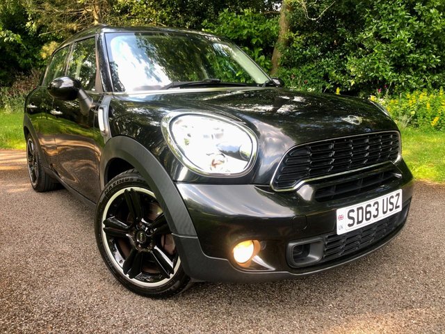 2013 63 MINI Countryman 1.6 COOPER S 5d 184 BHP//FULL MINI //SPECIALIST SERVICE HISTORY//1/2 LEATHER//AIRCON//HEATED FRONT SEATS\\BLACK ALLOYS//ULEZ COMPLIANT