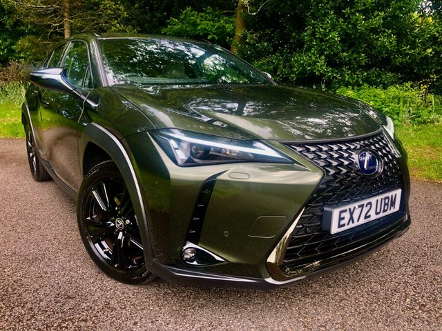 2022 72 Lexus Ux 2.0 250H 5d AUTO 108 BHP ONLY 3,800 MILES//PRIVATE OWNER RETIRED FROM DRIVING//SATNAV//POWER WINDOWS/MIRRORS//SATNAV//RUNFLAT TYRES\\BLUETOOTH//DAB//FULL WHITE LEATHER//PARK CAMERA//SERVICED AT 3,452 MILES AND JUST SERVICE BY GUILDFORD LEXUS AT 3,800 MILES