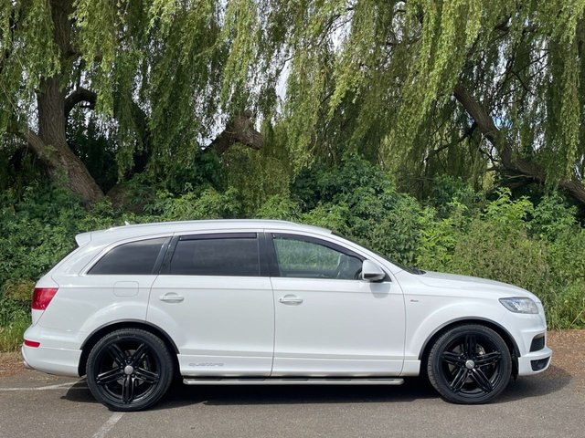 View our AUDI Q7