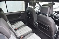 USED 2016 66 VOLKSWAGEN TOURAN 2.0 R-LINE TDI BLUEMOTION TECHNOLOGY 5d 148 BHP 7 Seater | Panoramic Roof | 1 Former Keeper | Satellite Navigation | Parking Sensors | ULEZ Compliant |