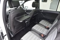 USED 2016 66 VOLKSWAGEN TOURAN 2.0 R-LINE TDI BLUEMOTION TECHNOLOGY 5d 148 BHP 7 Seater | Panoramic Roof | 1 Former Keeper | Satellite Navigation | Parking Sensors | ULEZ Compliant |