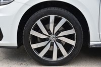 USED 2016 66 VOLKSWAGEN TOURAN 2.0 R-LINE TDI BLUEMOTION TECHNOLOGY 5d 148 BHP 7 Seater | Panoramic Roof | 1 Former Keeper | Satellite Navigation | Parking Sensors | ULEZ Compliant |