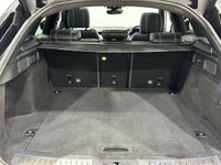 USED 2018 67 LAND ROVER RANGE ROVER VELAR 2.0 R-DYNAMIC SE 5d 238 BHP Striking Carpathien Grey, Full Ebony Leather, Panoramic Glass  Roof,  Complete Service Record