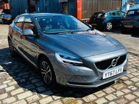 USED 2017 67 VOLVO V40 1.5 T2 MOMENTUM NAV PLUS 5d 120 BHP 