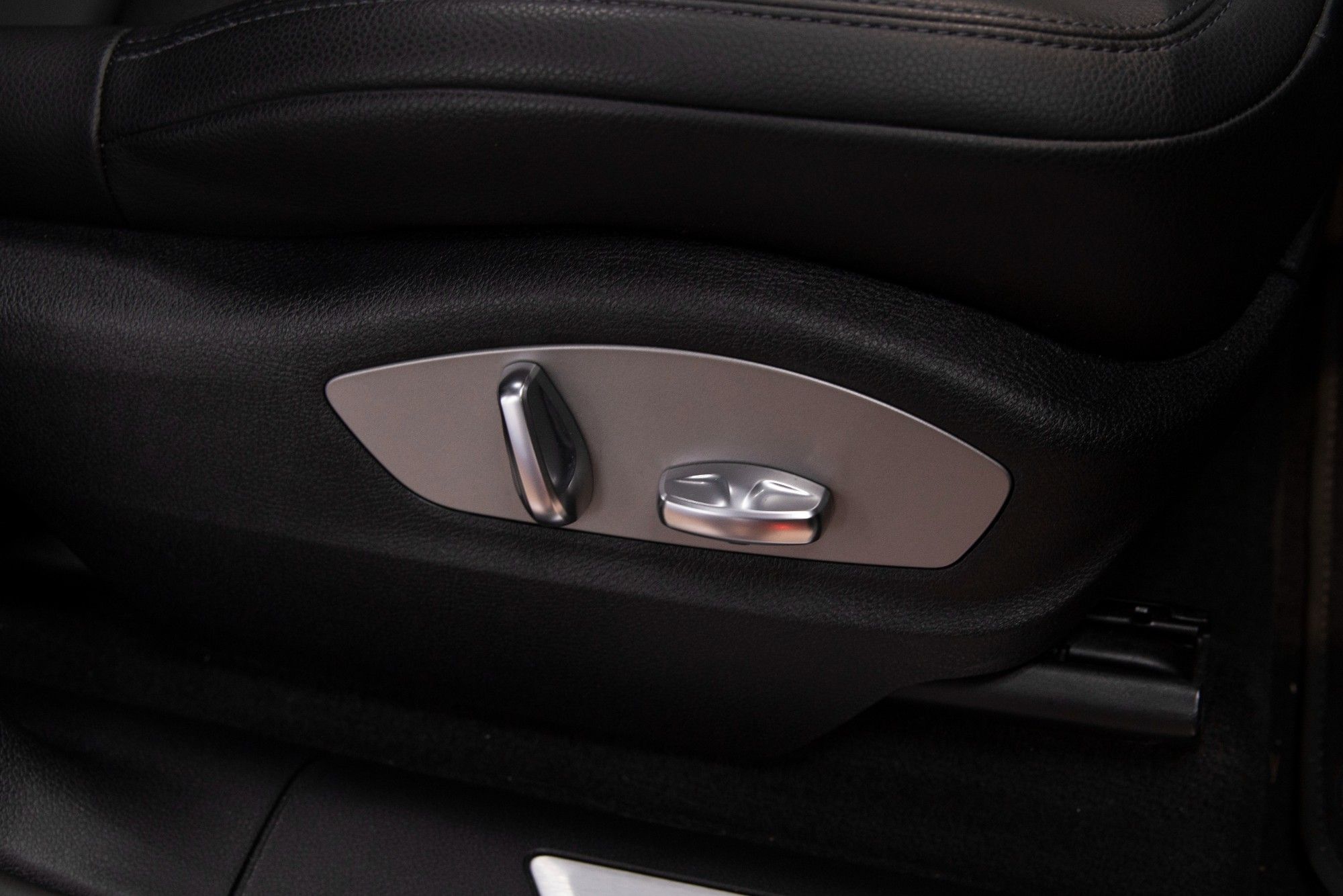 USED 2021 PORSCHE MACAN S PDK 