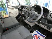 USED 2019 19 VOLKSWAGEN TRANSPORTER 2.0 T30 TDI P/V STARTLINE BMT 101 BHP SWB 3 SEATS BLUETOOTH PARKING SENSORS ROOF RACK SHELVING GENUINE LOW MILES 1 OWNER SERVICE HISTORY