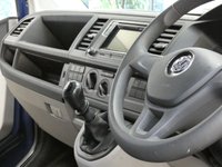 USED 2019 19 VOLKSWAGEN TRANSPORTER 2.0 T30 TDI P/V STARTLINE BMT 101 BHP SWB 3 SEATS BLUETOOTH PARKING SENSORS ROOF RACK SHELVING GENUINE LOW MILES 1 OWNER SERVICE HISTORY