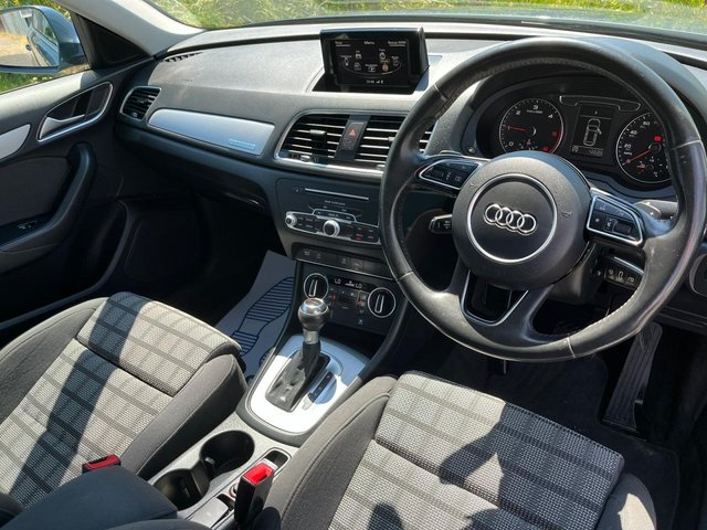 View our AUDI Q3