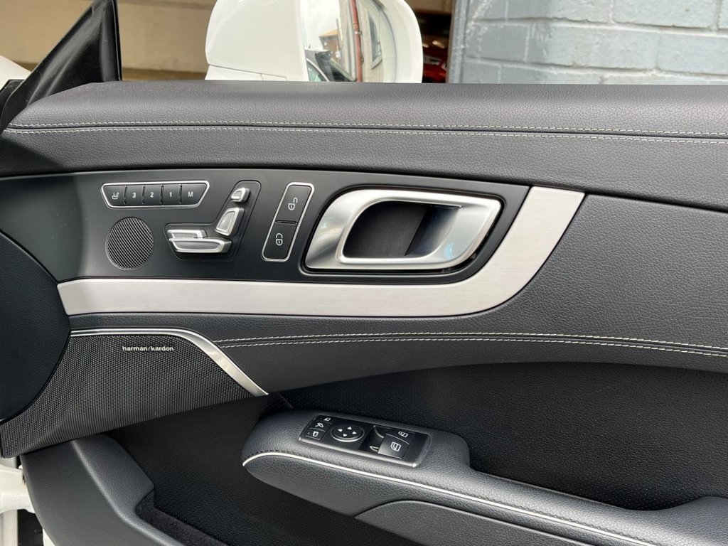 USED 2014 64 MERCEDES-BENZ SL 3.0 SL400 AMG SPORT 2d 329 BHP 