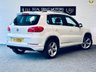 USED 2015 15 VOLKSWAGEN TIGUAN 2.0 R LINE TDI BLUEMOTION TECHNOLOGY 4MOTION 5d 148 BHP DAB BLUETOOTH SATNAV RevCAM