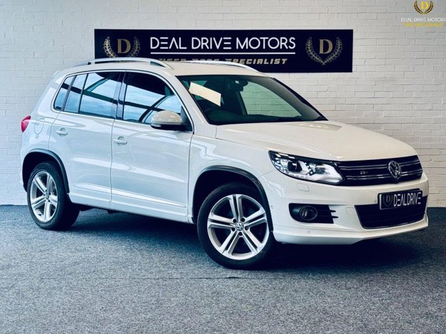2015 15 Volkswagen Tiguan 2.0 R LINE TDI BLUEMOTION TECHNOLOGY 4MOTION 5d 148 BHP