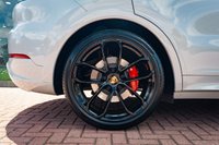 USED 2022 72 PORSCHE CAYENNE 4.0L GTS TIPTRONIC 4d AUTO 549 BHP Centre Exhaust/Carbon Roof