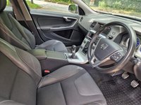 USED 2013 13 VOLVO V60 2.4 D5 R-DESIGN LUX NAV 5d 212 BHP ZERO DEPOSIT FINANCE AVAILABLE