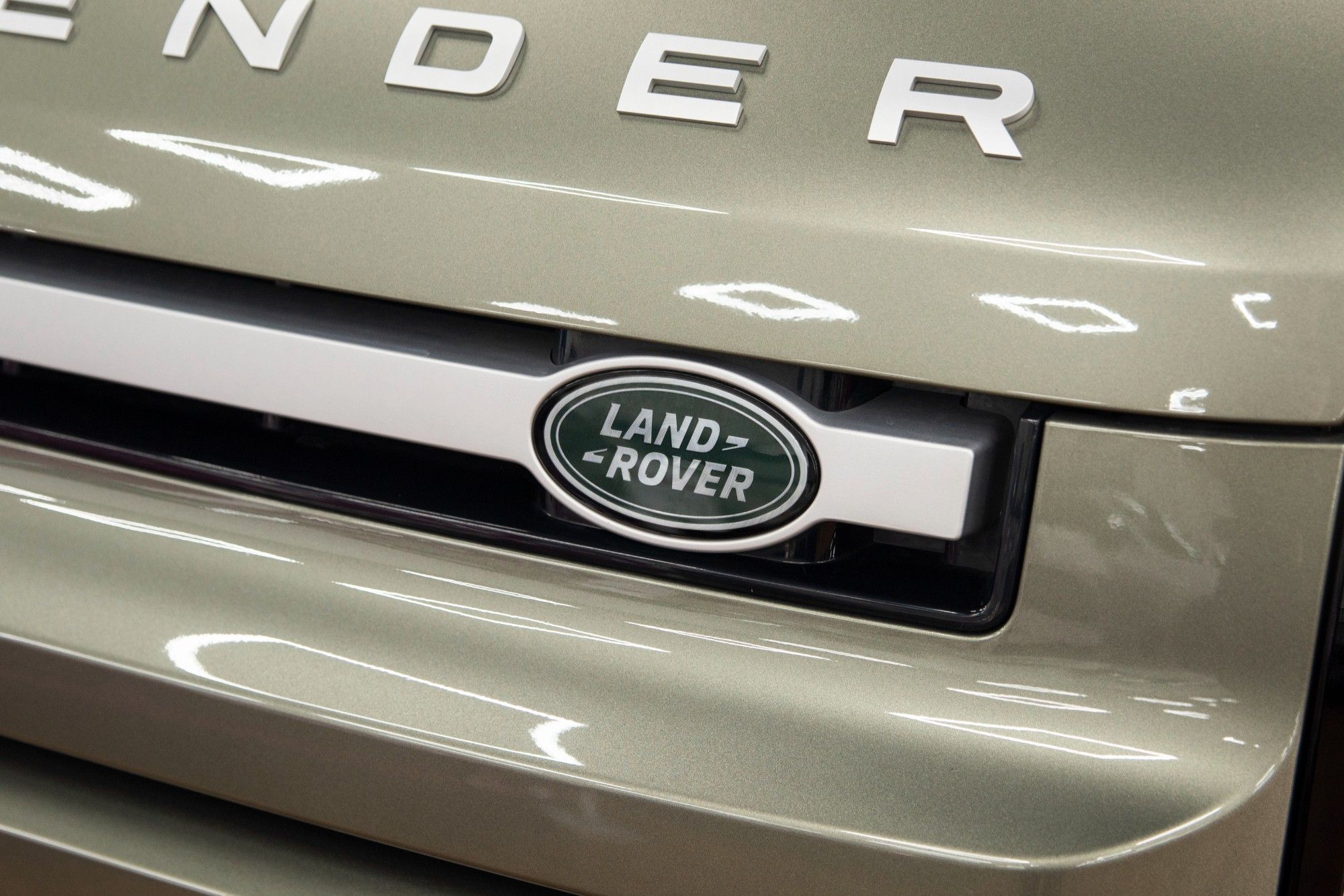 USED 2023 62 LAND ROVER DEFENDER 3.0 SE MHEV 