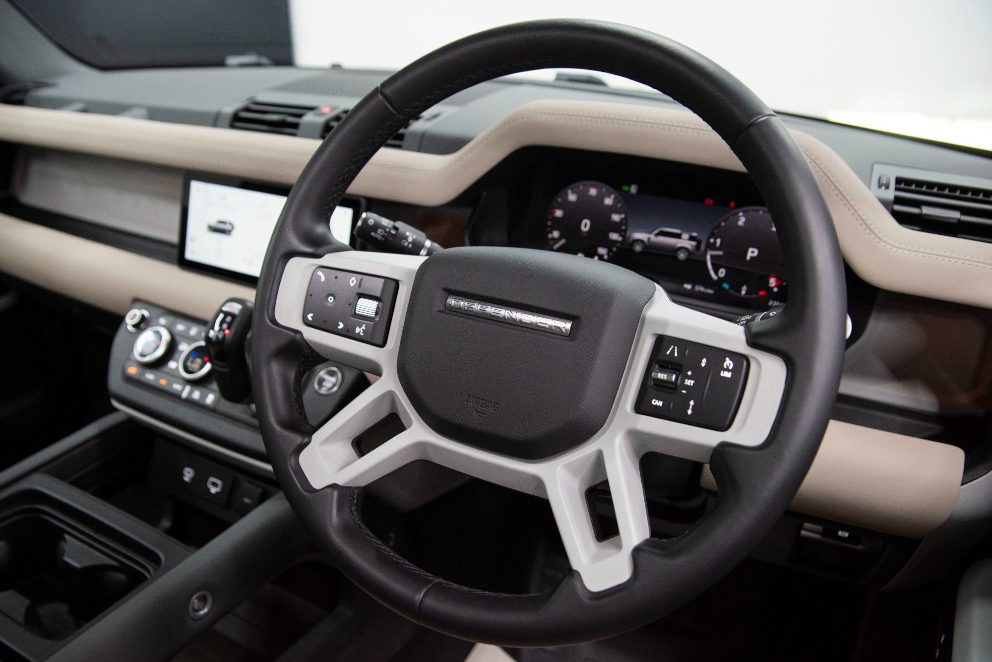USED 2023 62 LAND ROVER DEFENDER 3.0 SE MHEV 