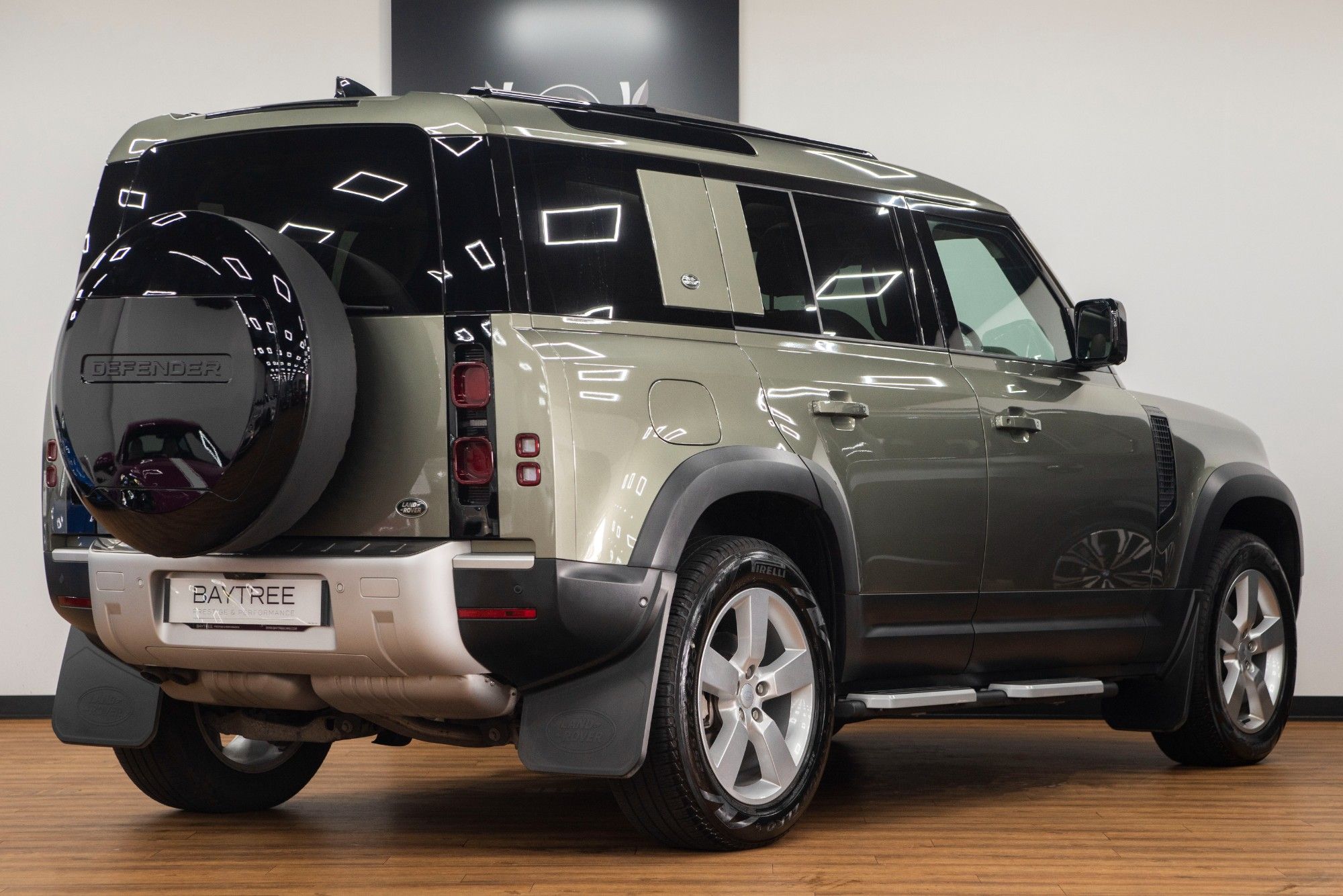 USED 2023 62 LAND ROVER DEFENDER 3.0 SE MHEV 