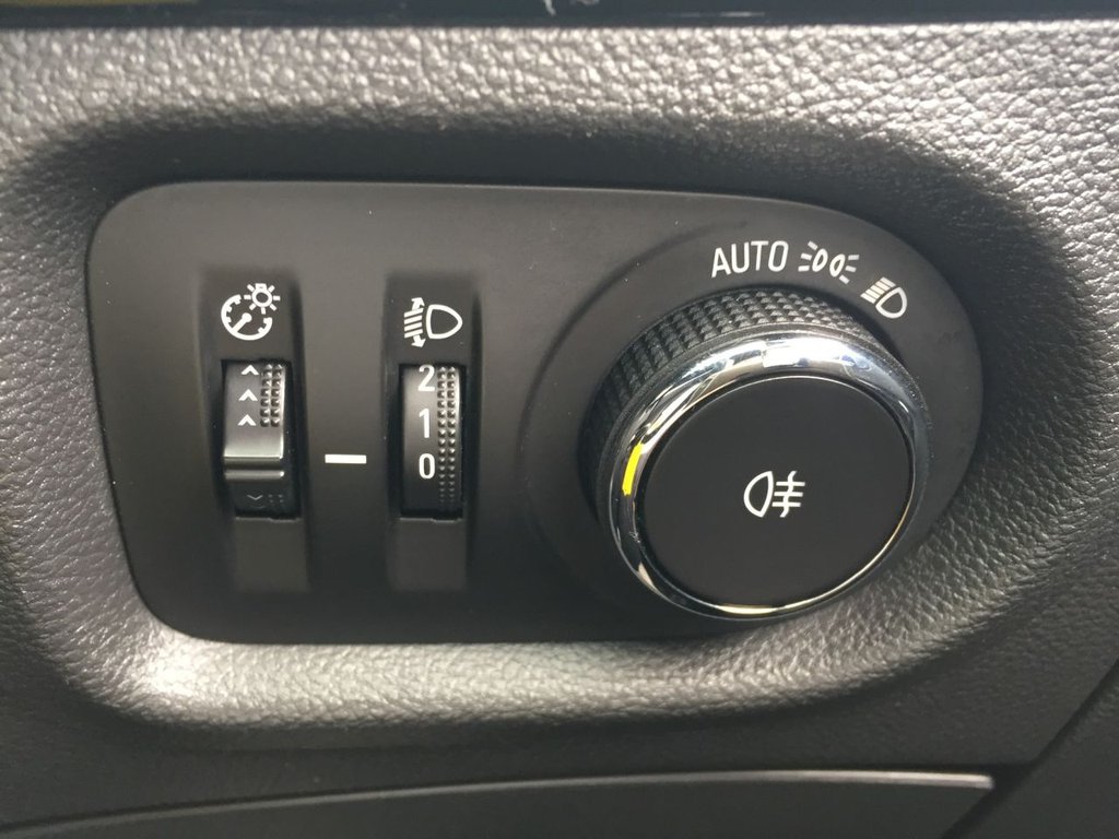 USED 2017 67 VAUXHALL ASTRA 1.4 SRI VX-LINE 5d 148 BHP 2 OWNER CAR