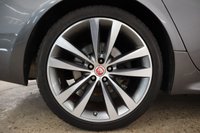 USED 2016 65 JAGUAR XJ 3.0 D V6 R-SPORT 4d 296 BHP 