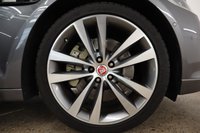 USED 2016 65 JAGUAR XJ 3.0 D V6 R-SPORT 4d 296 BHP 