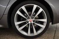 USED 2016 65 JAGUAR XJ 3.0 D V6 R-SPORT 4d 296 BHP 