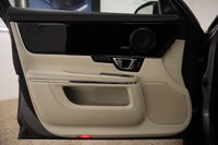 USED 2016 65 JAGUAR XJ 3.0 D V6 R-SPORT 4d 296 BHP 