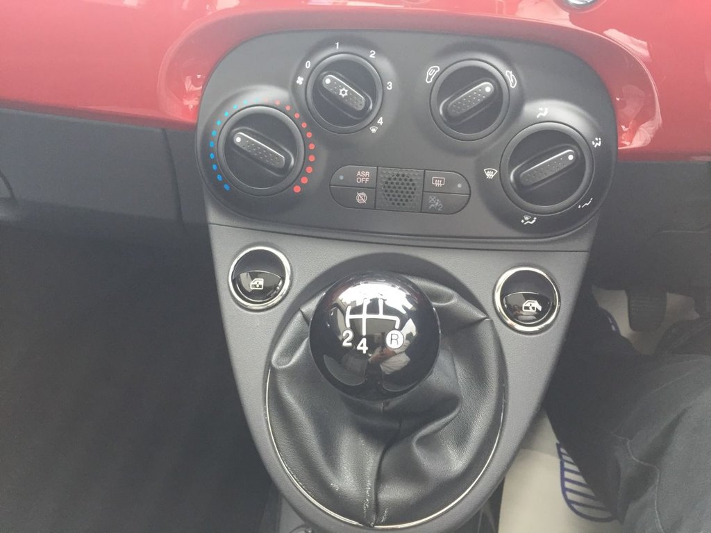 USED 2016 66 FIAT 500 1.2 LOUNGE 3d 69 BHP &pound;20 PER YEAR ROAD TAX