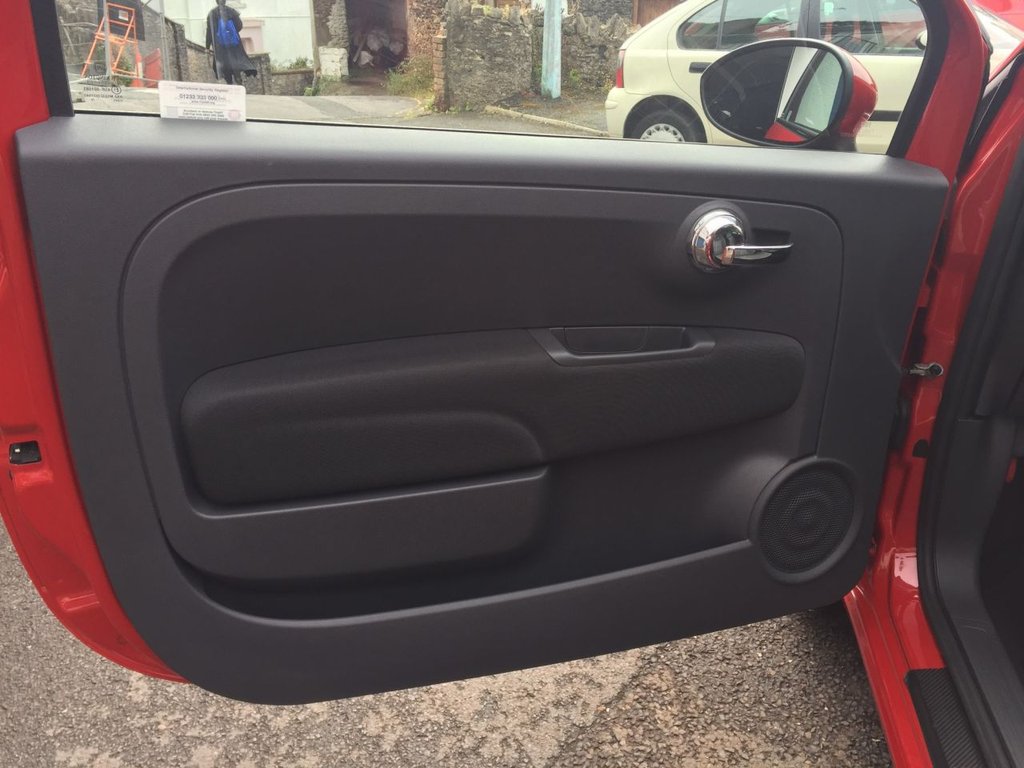 USED 2016 66 FIAT 500 1.2 LOUNGE 3d 69 BHP &pound;20 PER YEAR ROAD TAX