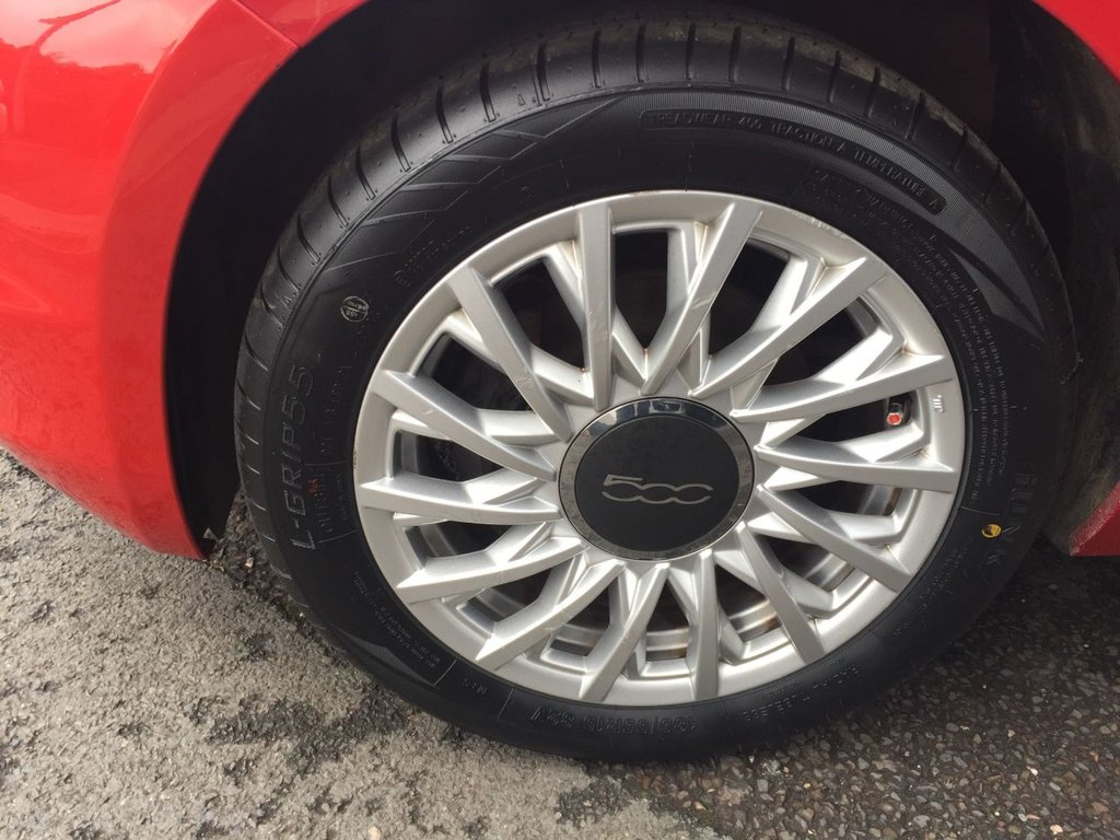 USED 2016 66 FIAT 500 1.2 LOUNGE 3d 69 BHP &pound;20 PER YEAR ROAD TAX