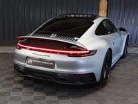 USED 2022 22 PORSCHE 911 3.0 CARRERA GTS 2d 474 BHP GLASS SUNROOF - 7 SPEED MANUAL - LED HEADLIGHTS - PORSCHE WARRANTY - CARBON MIRRORS - CARBON TRIM -