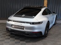 USED 2022 22 PORSCHE 911 3.0 CARRERA GTS 2d 474 BHP GLASS SUNROOF - 7 SPEED MANUAL - LED HEADLIGHTS - PORSCHE WARRANTY - CARBON MIRRORS - CARBON TRIM -
