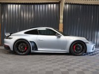 USED 2022 22 PORSCHE 911 3.0 CARRERA GTS 2d 474 BHP GLASS SUNROOF - 7 SPEED MANUAL - LED HEADLIGHTS - PORSCHE WARRANTY - CARBON MIRRORS - CARBON TRIM -