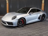 USED 2022 22 PORSCHE 911 3.0 CARRERA GTS 2d 474 BHP GLASS SUNROOF - 7 SPEED MANUAL - LED HEADLIGHTS - PORSCHE WARRANTY - CARBON MIRRORS - CARBON TRIM -