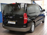 USED 2019 19 HYUNDAI i800 2.5 CRDI SE NAV 5d 134 BHP 8 SEATS SAT NAV HEATED SEATS REAR VIEW CAMERA CRUISE CONTROL PARKING SENSORS 1 OWNER SERVICE HISTORY