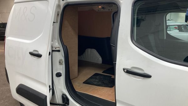 2019 VAUXHALL COMBO - Photo 11