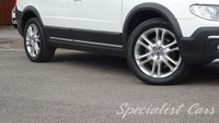 USED 2015 65 VOLVO XC70 2.4 D5 SE LUX AWD 5d 220 BHP 