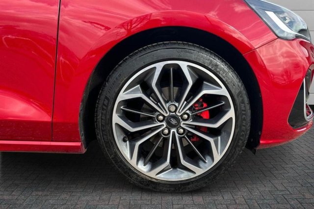 2022 FORD FOCUS - Photo 3