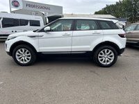 USED 2016 65 LAND ROVER RANGE ROVER EVOQUE 2.0 TD4 SE 5d 177 BHP A STUNNING, LOW MILEAGE EXAMPLE FINISHED IN SUPER POPULAR WHITE PAINT+DIESEL+ONLY 1 FORMER KEEPER+SERVICE HISTORY+ULEZ COMPLIANT+HEATED SEATS+FULL LEATHER INTERIOR+SATELLITE NAVIGATION+PARK ASSIST+CLIMATE CONTROL+18 INCH ALLOY WHEELS+1 FULL YEARS MOT PRIOR TO COLLECTION+DONT MISS OUT!!!!!!!!!!!!!!!!!!!!!!!!!!!!!!!!!!!!!!!!!!!!!