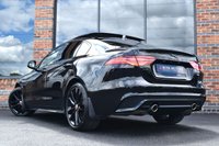 USED 2022 22 JAGUAR XE 2.0 R-DYNAMIC HSE 4d 296 BHP PAN ROOF / MERIDIAN / BLACK PK