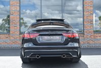 USED 2022 22 JAGUAR XE 2.0 R-DYNAMIC HSE 4d 296 BHP PAN ROOF / MERIDIAN / BLACK PK