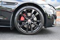 USED 2022 22 JAGUAR XE 2.0 R-DYNAMIC HSE 4d 296 BHP PAN ROOF / MERIDIAN / BLACK PK