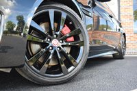 USED 2022 22 JAGUAR XE 2.0 R-DYNAMIC HSE 4d 296 BHP PAN ROOF / MERIDIAN / BLACK PK