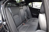 USED 2022 22 JAGUAR XE 2.0 R-DYNAMIC HSE 4d 296 BHP PAN ROOF / MERIDIAN / BLACK PK