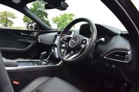 USED 2022 22 JAGUAR XE 2.0 R-DYNAMIC HSE 4d 296 BHP PAN ROOF / MERIDIAN / BLACK PK