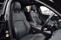 USED 2022 22 JAGUAR XE 2.0 R-DYNAMIC HSE 4d 296 BHP PAN ROOF / MERIDIAN / BLACK PK
